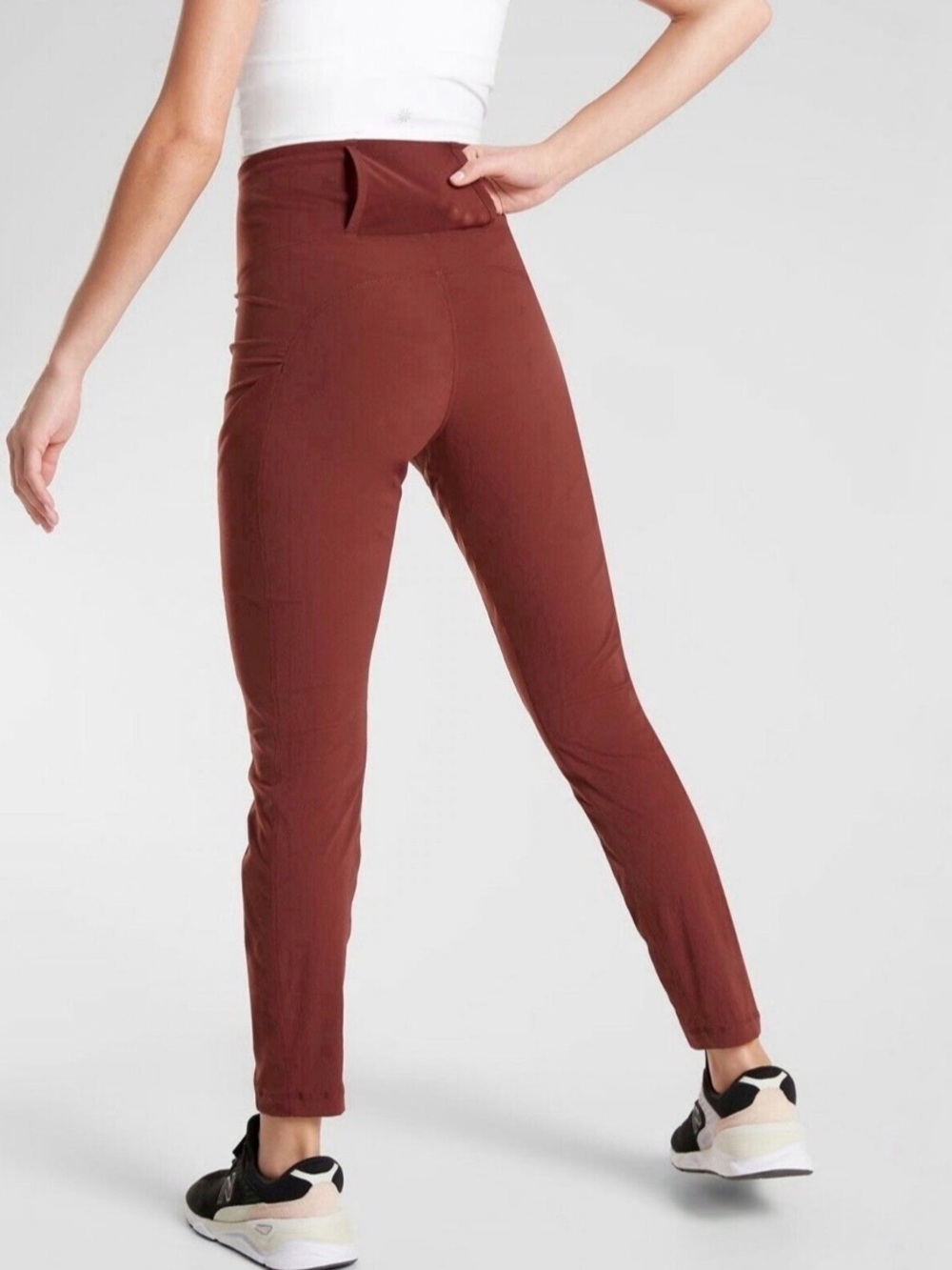 Athleta Women’s 4 Trekkie Hybrid Crop Tight Pants Cognac Brown Active Travel